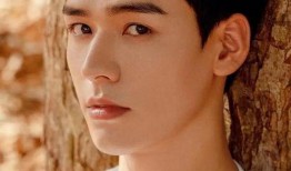 娱乐圈吃瓜群龚俊,娱乐圈吃瓜群中的焦点人物